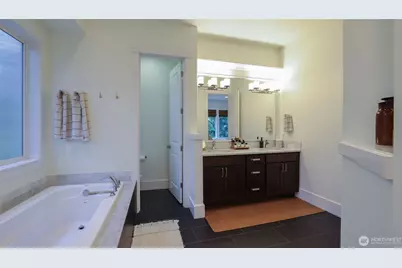 629 Field Place NE, Renton, WA 98059 - Photo 24