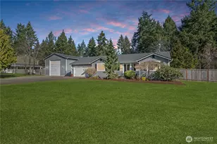 15112 Champion Ests Dr SE, Yelm, WA 98597 - Photo 2