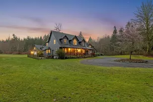 10207 129th Ave NE, Lake Stevens, WA 98258 - Photo 2