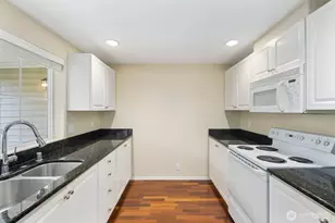 4421 249th SE, Issaquah, WA 98029 - Photo 6