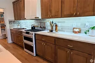 2031 E 9th St, La Center, WA 98629 - Photo 14