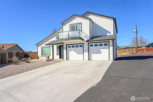 326 N Clark Rd, Moses Lake, WA 98837 - Photo 2