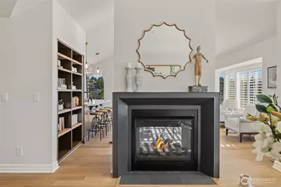 2425 33rd Avenue W #402, Seattle, WA 98199 - Photo 8