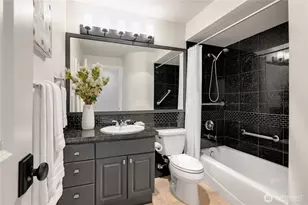 2425 33rd Ave W, Seattle, WA 98199 - Photo 18