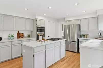 8309 127th Place SE, Newcastle, WA 98056 - Photo 10