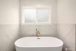 4326 NE 44th St, Seattle, WA 98105 - Photo 22