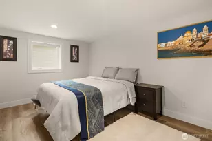 4326 NE 44th St, Seattle, WA 98105 - Photo 32