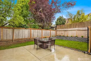 4326 NE 44th St, Seattle, WA 98105 - Photo 34