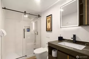 4326 NE 44th St, Seattle, WA 98105 - Photo 30