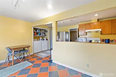 15548 9th Avenue NE, Shoreline, WA 98155 - Photo 12