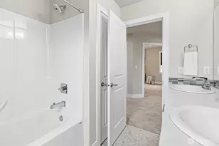 13832 Macadam Rd S, Tukwila, WA 98168 - Photo 24