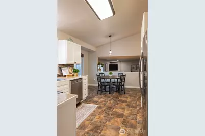 17903 68th Avenue E, Puyallup, WA 98375 - Photo 26