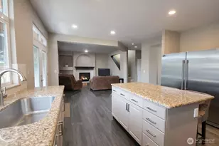 6107 Olive Ave SE, Auburn, WA 98092 - Photo 8