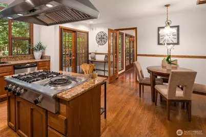 2048 213th Avenue NE, Sammamish, WA 88074 - Photo 12