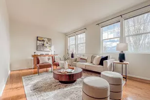 7005 Holly Park Dr S, Seattle, WA 98118 - Photo 4