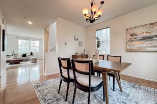 7005 Holly Park Dr S, Seattle, WA 98118 - Photo 8