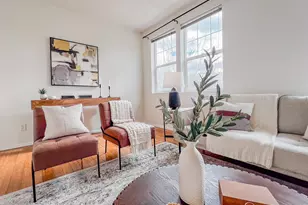 7005 Holly Park Dr S, Seattle, WA 98118 - Photo 32