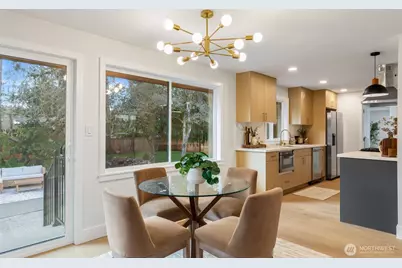 10009 45th Avenue NE, Seattle, WA 98125 - Photo 10