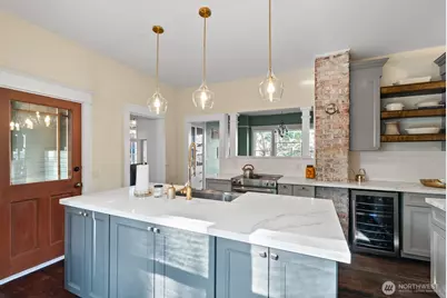 9615 57th Avenue S, Seattle, WA 98118 - Photo 12