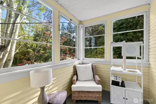 9615 57th Ave S, Seattle, WA 98118 - Photo 6