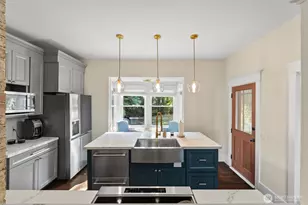 9615 57th Ave S, Seattle, WA 98118 - Photo 14