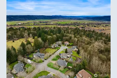 27706 Manion Way NE, Duvall, WA 98019 - Photo 34