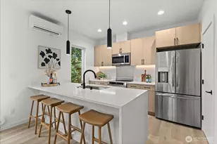 6530 18th Ave SW, Seattle, WA 98106 - Photo 4