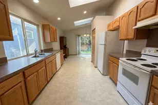 2404 Boulevard Heights Loop SE, Olympia, WA 98501 - Photo 4