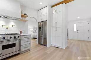 18304 152nd Ct SE, Renton, WA 98058 - Photo 8