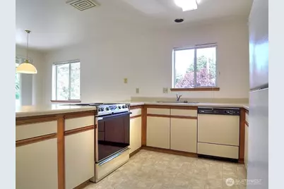 169 18th Avenue #B, Seattle, WA 98122 - Photo 10