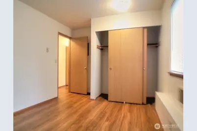 169 18th Avenue #B, Seattle, WA 98122 - Photo 16