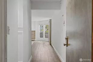 15209 Sunwood Blvd, Tukwila, WA 98188 - Photo 2