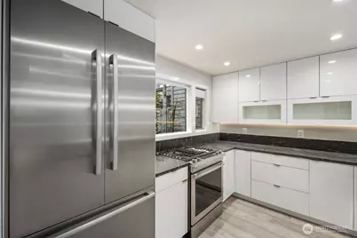 6121 NE 175 Street #A202, Kenmore, WA 98028 - Photo 16