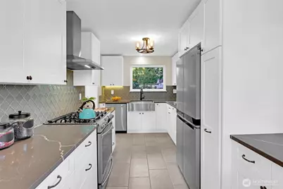 12721 3rd Avenue NW, Seattle, WA 98177 - Photo 10