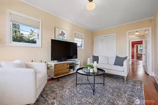 717 13th St, Bellingham, WA 98225 - Photo 14