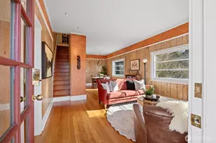 717 13th St, Bellingham, WA 98225 - Photo 8