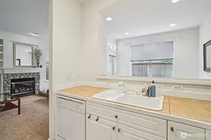 722 239th Ln SE, Sammamish, WA 98074 - Photo 10