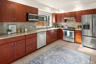 24341 SE 42nd Pl, Issaquah, WA 98029 - Photo 14