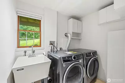 10825 34th Avenue SW, Seattle, WA 98146 - Photo 18