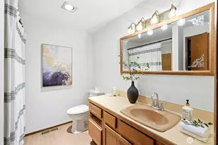 10825 34th Ave SW, Seattle, WA 98146 - Photo 14