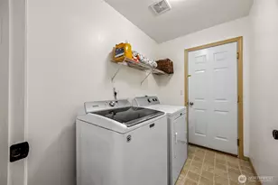 20518 190th Ave E, Orting, WA 98360 - Photo 16