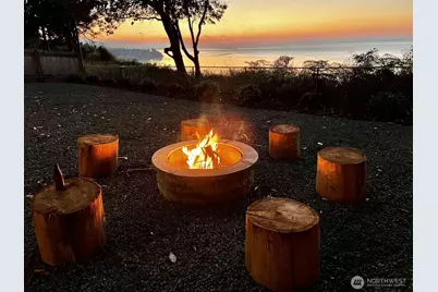 242 W Bluff Drive, Port Angeles, WA 98362 - Photo 40