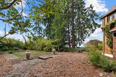 16349 Maplewild Avenue SW, Burien, WA 98166 - Photo 6