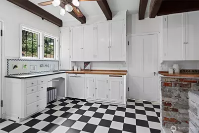 16349 Maplewild Avenue SW, Burien, WA 98166 - Photo 22