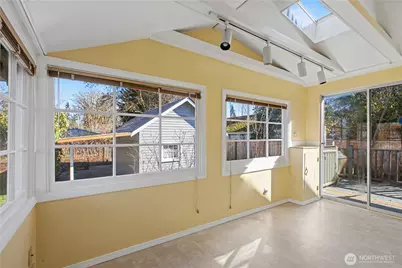 608 Wilson Street SE, Olympia, WA 98501 - Photo 24