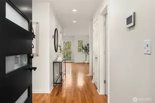 2706 E Helen St, Seattle, WA 98112 - Photo 2