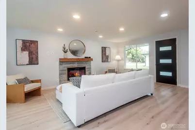 4201 NE 115th Street, Seattle, WA 98125 - Photo 4