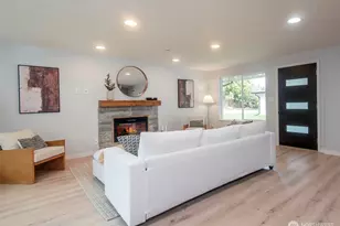 4201 NE 115th St, Seattle, WA 98125 - Photo 4