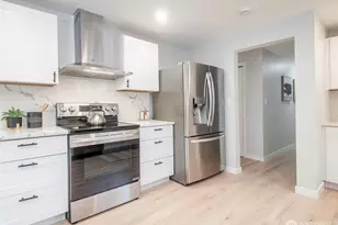 4201 NE 115th St, Seattle, WA 98125 - Photo 12