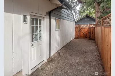 4201 NE 115th Street, Seattle, WA 98125 - Photo 30